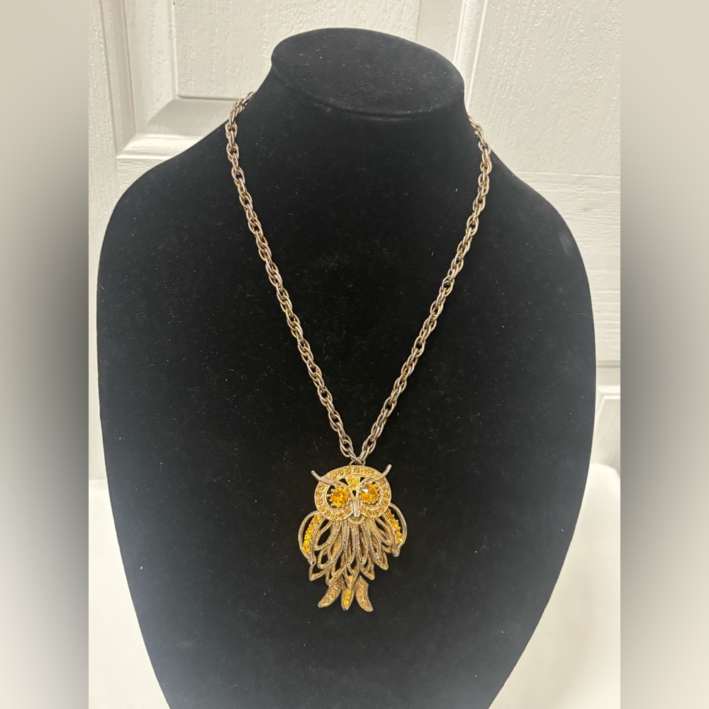 Vintage 1970s Owl Pendant Necklace Articulated Body Rhinestone